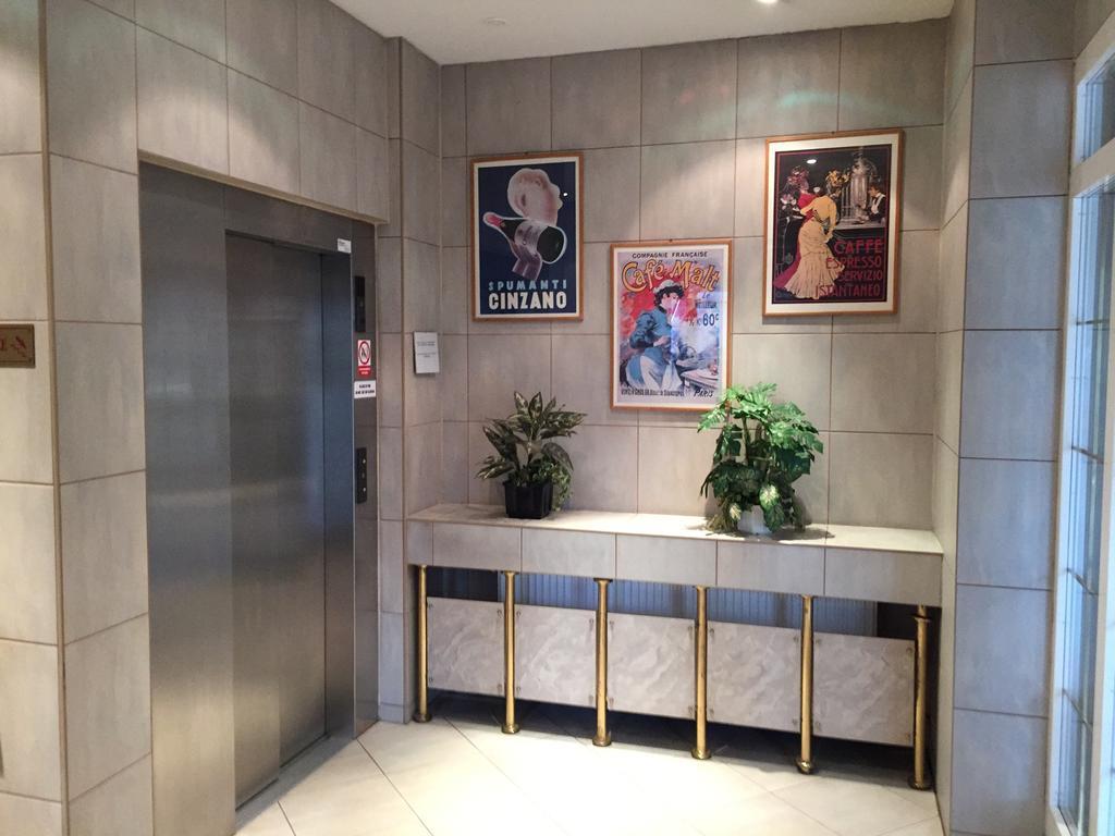 Hotel Mars Prága Kültér fotó