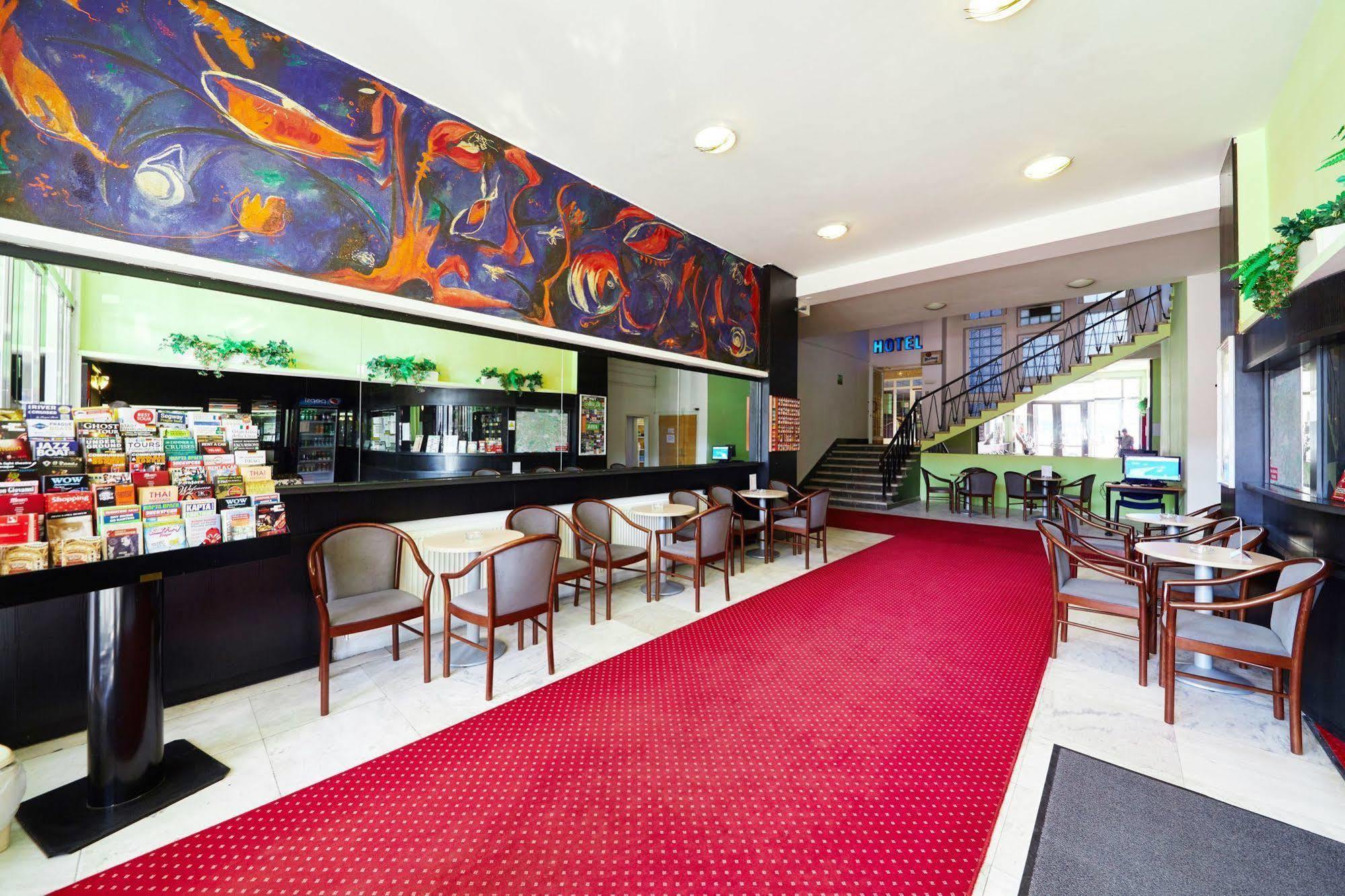 Hotel Mars Prága Kültér fotó